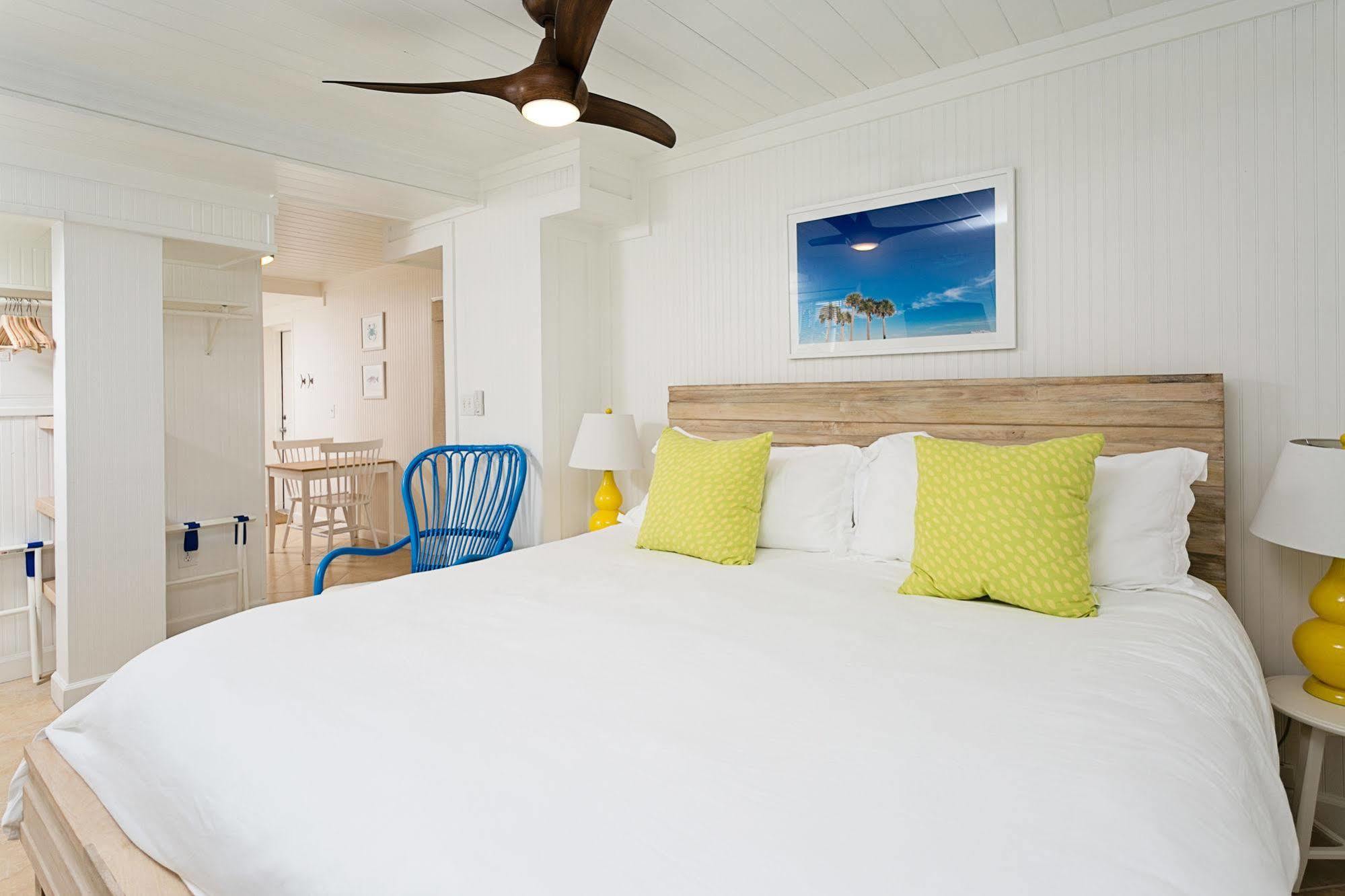 Inn On The Beach St. Pete Beach Exterior photo
